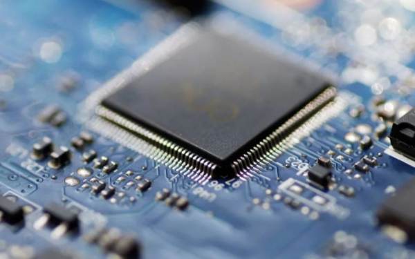 電腦算力揭秘 核心與外圍輔助設備的協(xié)同之道